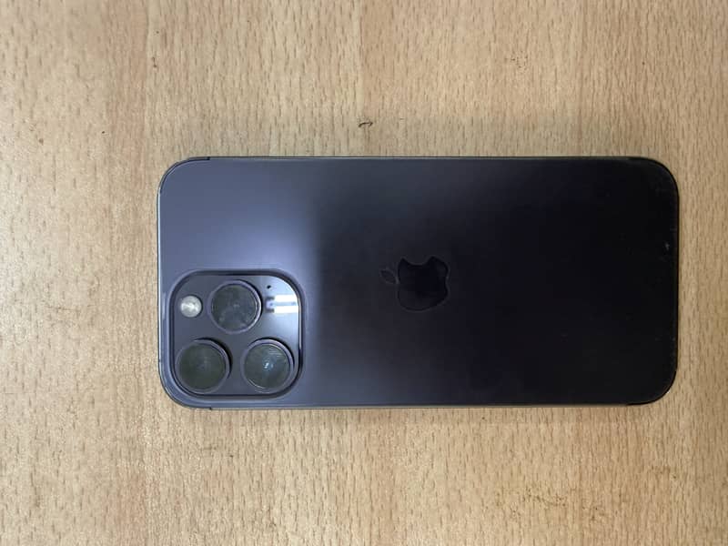 Apple iPhone 14 Pro Max 1