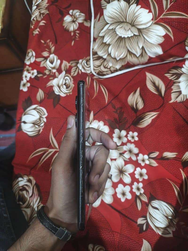 Xiaomi Redmi Note 14 Pro 4