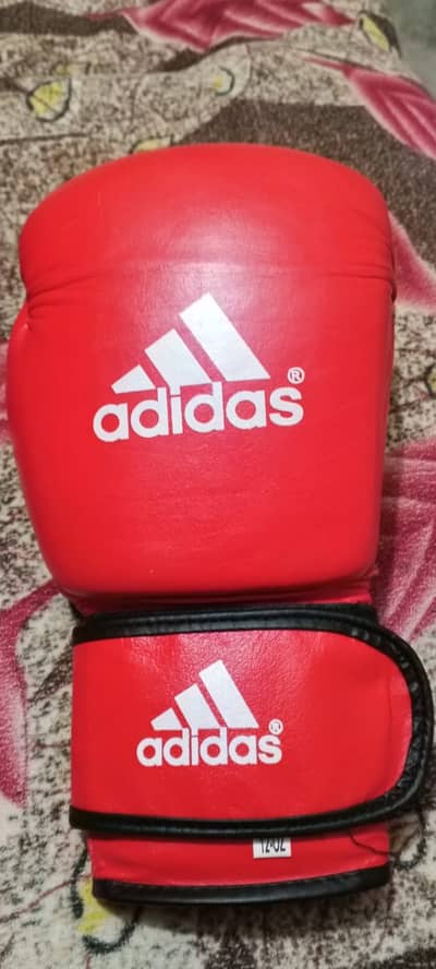 Original Leather Boxing Gloves – Excellent Condition | Rs. 5,000