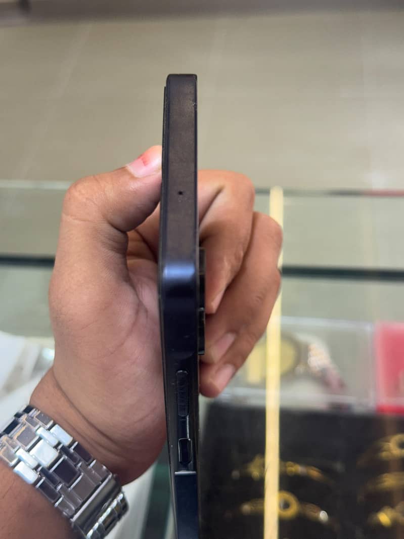 Samsung Mobile A06 3