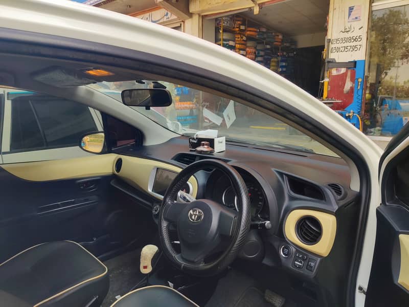 Toyota Vitz 2012 4