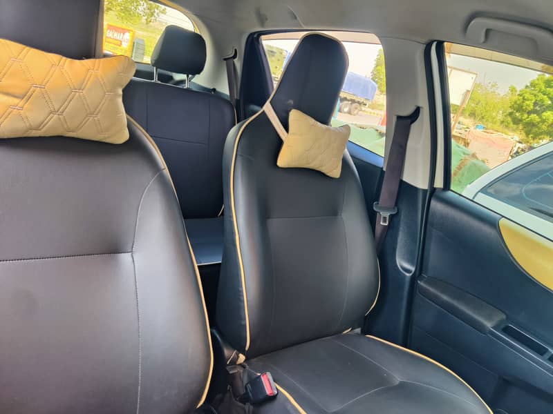 Toyota Vitz 2012 5
