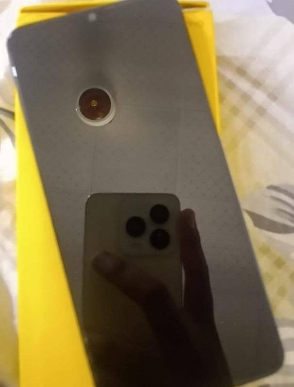 Realme C51 1