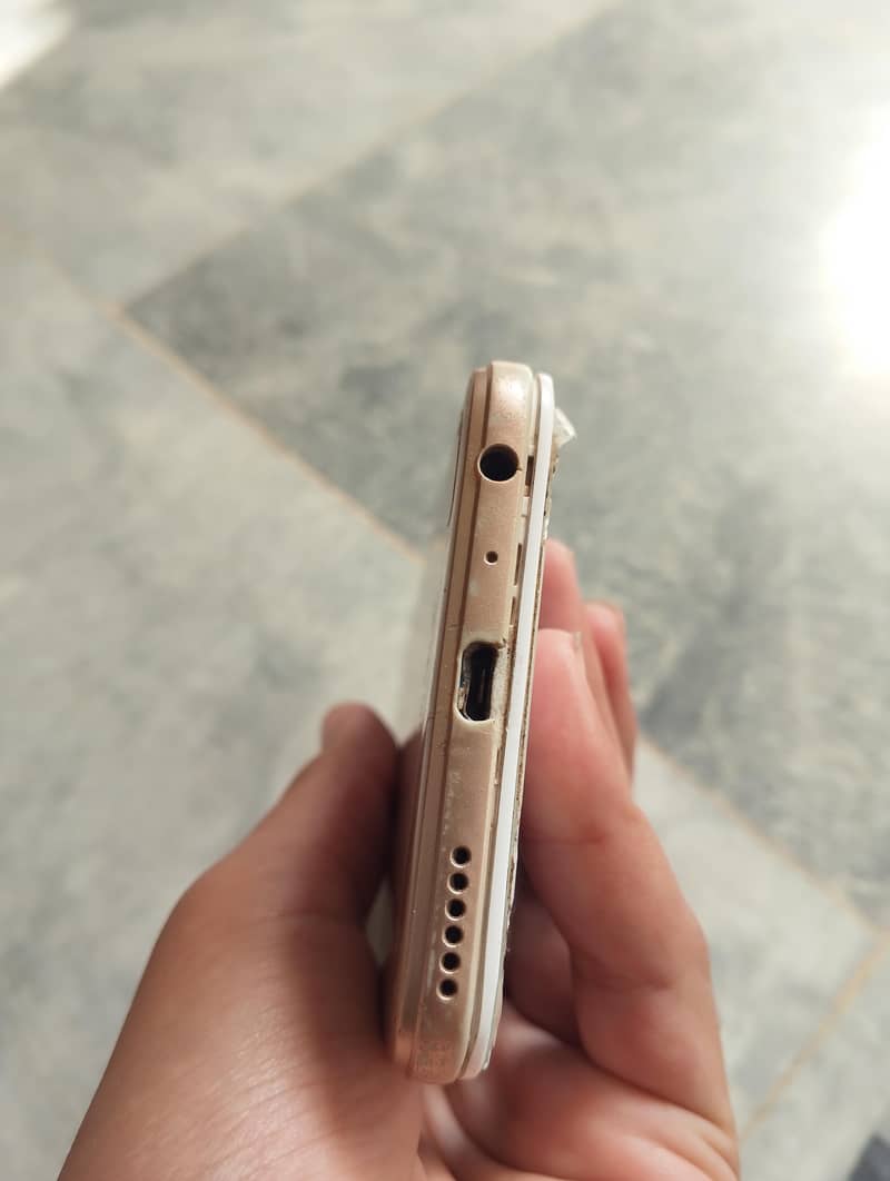 OPPO A57 1