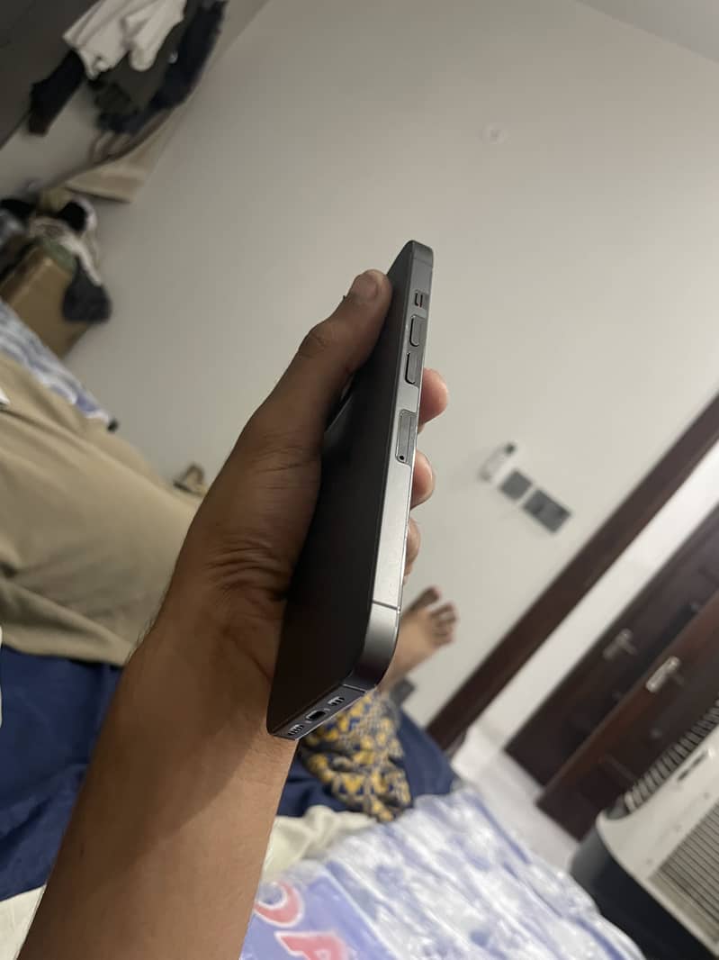 Apple iPhone 13 Pro 1