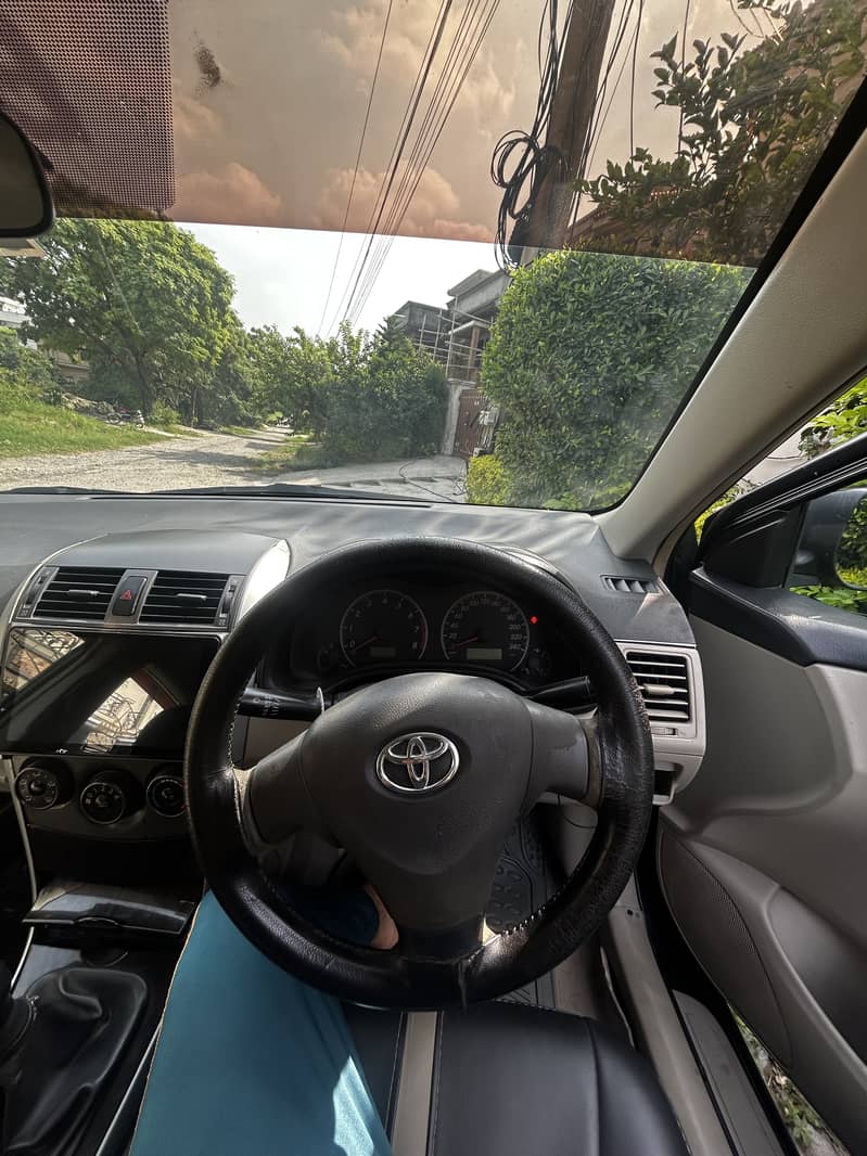 Toyota Corrolla, 2012 Model 3