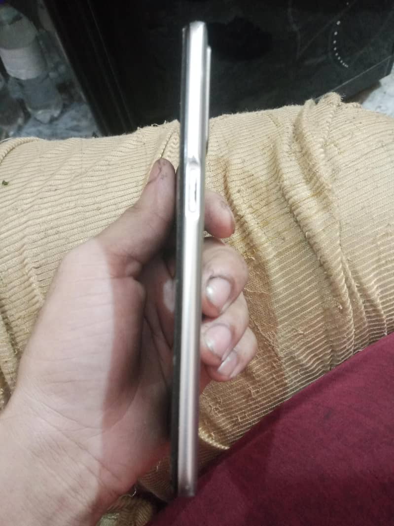 OPPO A16 1