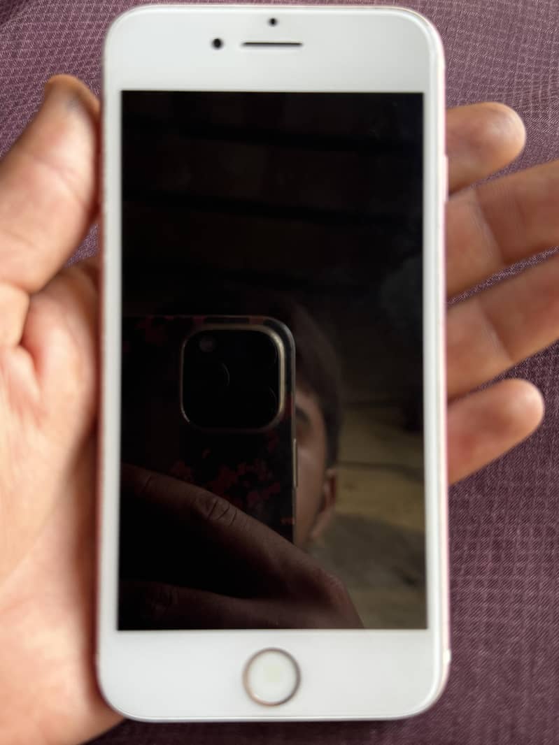 Apple iPhone 7 1