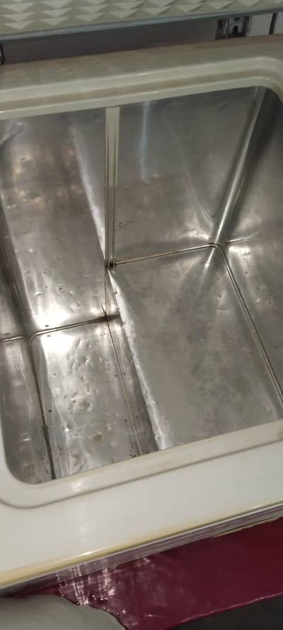 Deep freezer