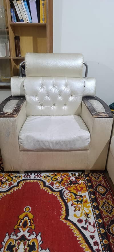 6 Seater sofa best condition for sale