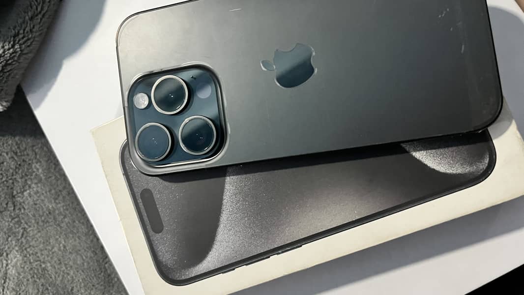 Apple iPhone 15 Pro 9