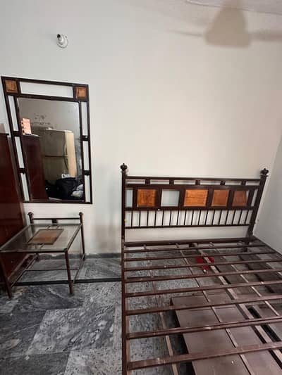 iron bed