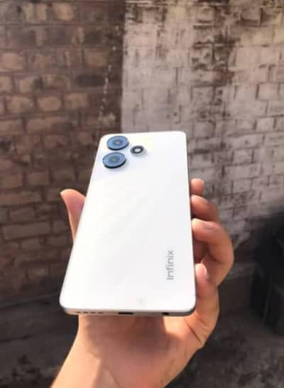 Infinix Hot 30 Play  4+4/64