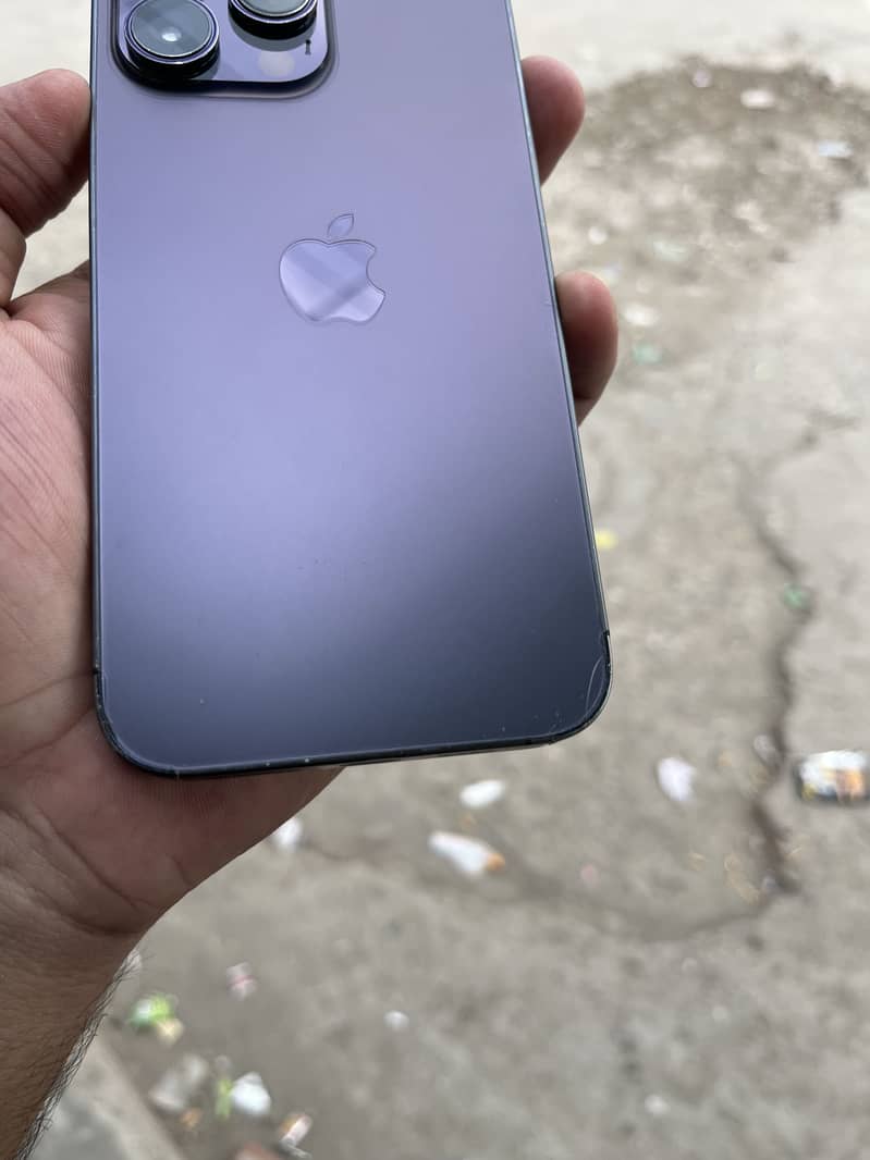 Apple iPhone 14 Pro Max 1