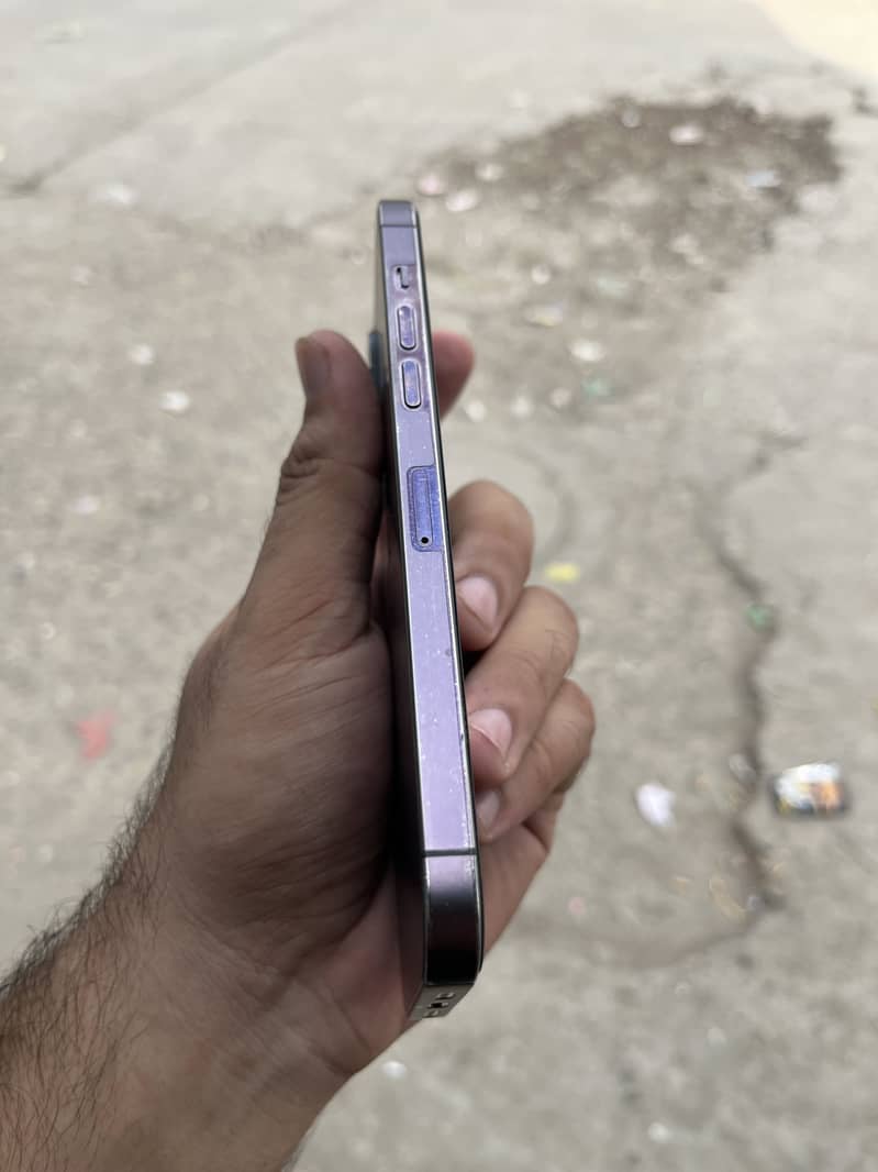 Apple iPhone 14 Pro Max 3
