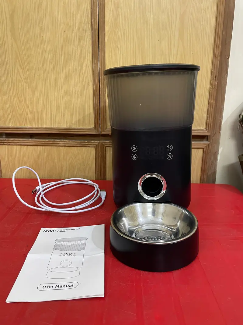 Automatoc Digital Electric Rechargeable Cat Feeder