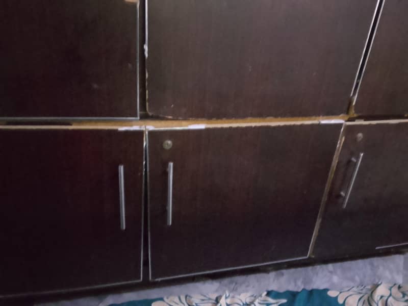 almari 3 door 3
