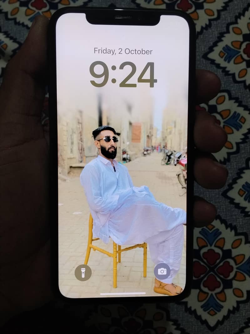 Apple iPhone XS 4
