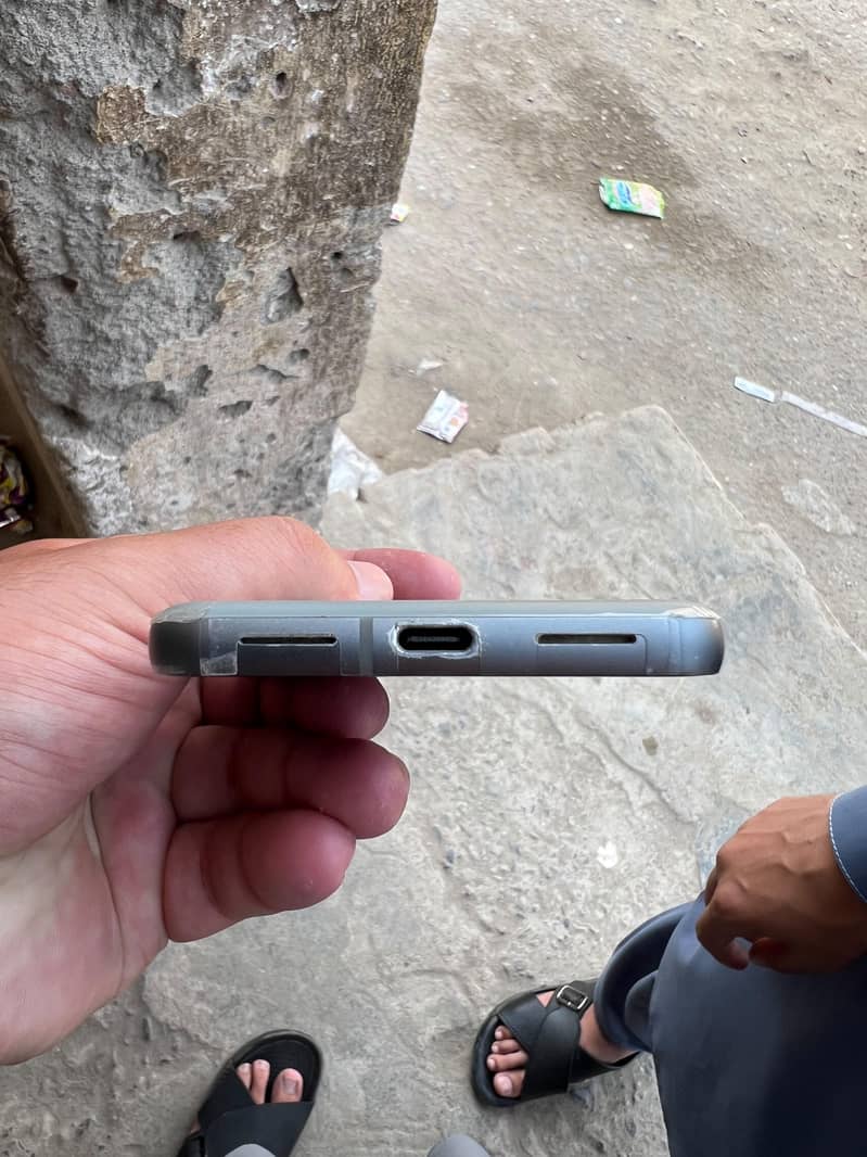 Google Pixel 8 5