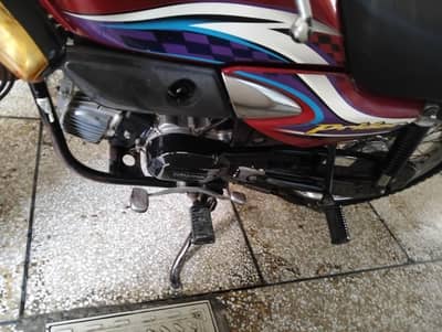 Honda pridor 2015 model Rawalpindi number neat bike home used just buy
