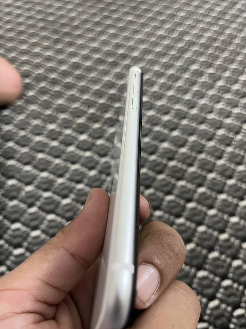 Apple iPhone SE second generation 20 model 5
