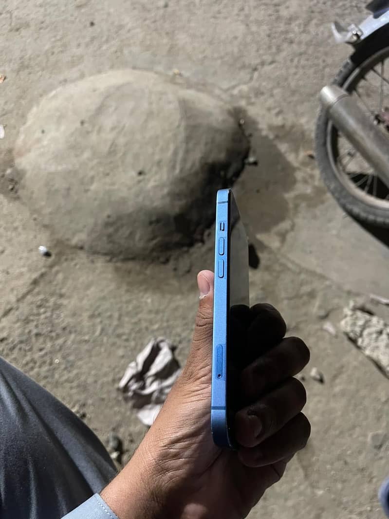 Iphone 13 jv 3
