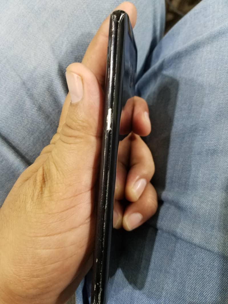 Samsung Mobile S8 5