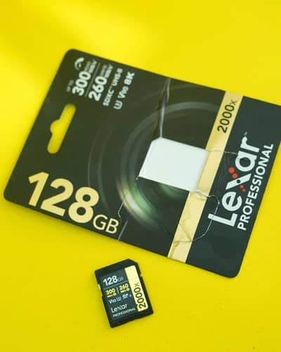 Lexar Professional 2000x Gold Series V90 – 128GB