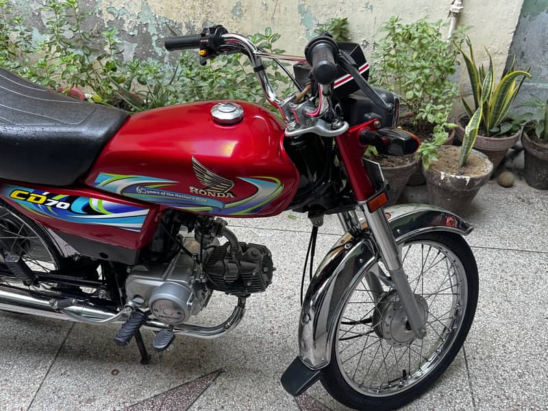 Cd 70 mint condition 3