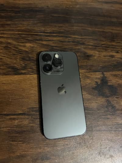 Apple iPhone 14 Pro 128 GB 95% battery health with free charger