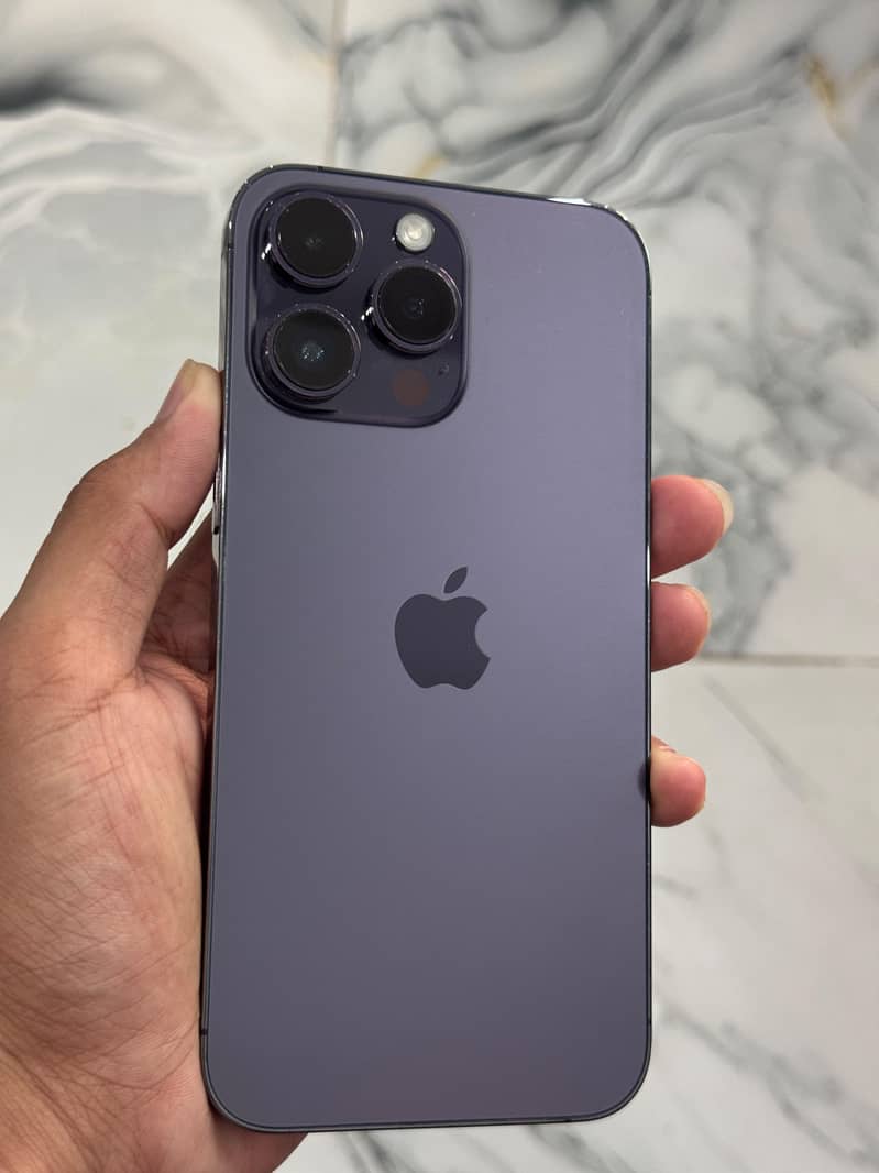 Apple iPhone 14 Pro Max 0