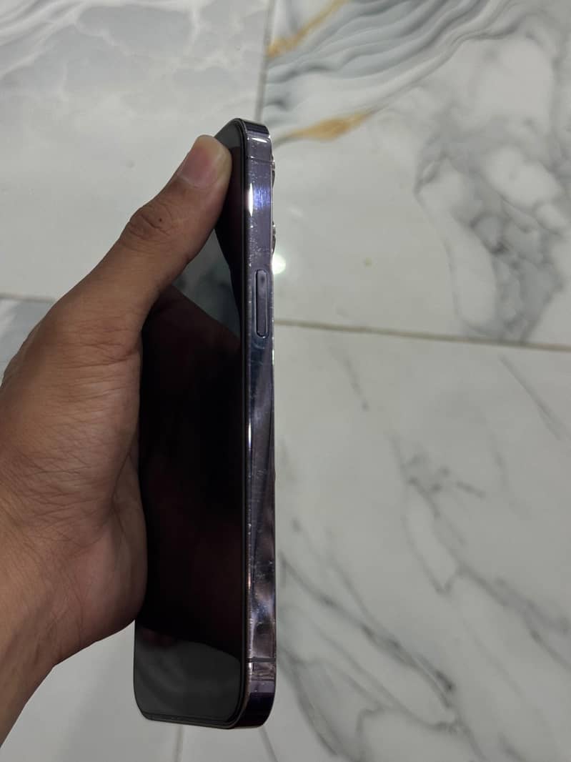 Apple iPhone 14 Pro Max 4