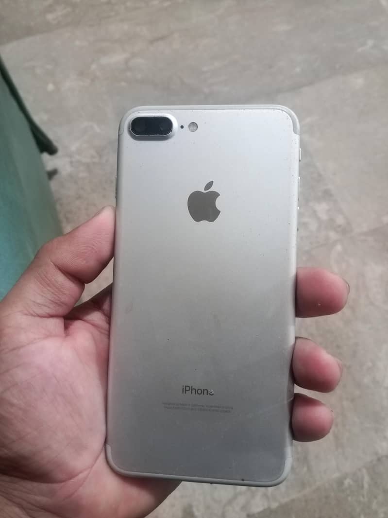 Apple iPhone 7 Plus 1