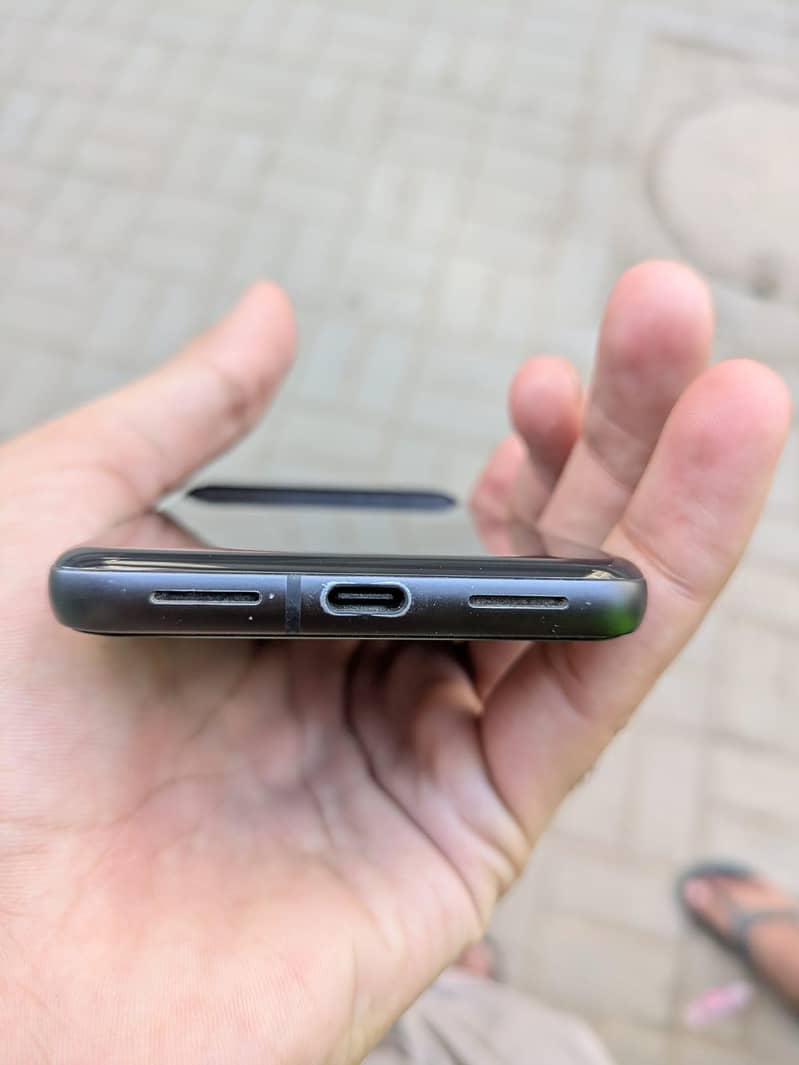 Google Pixel 8 3
