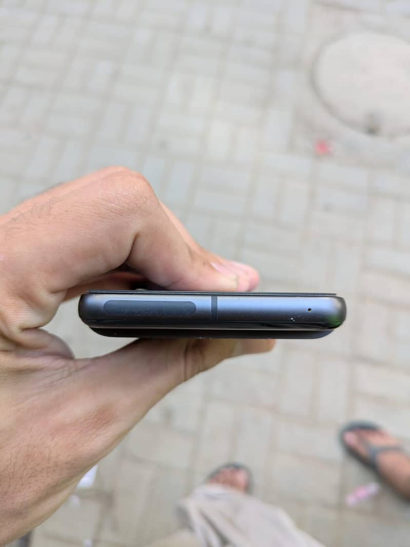 Google Pixel 8 6