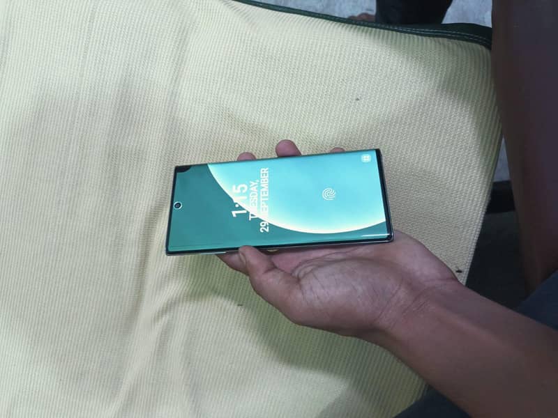 Samsung Mobile Note 10 4