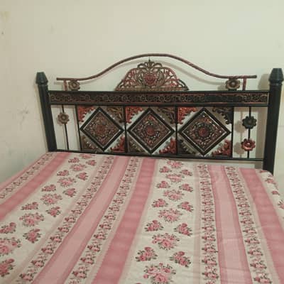 Iron Bed Kimg size