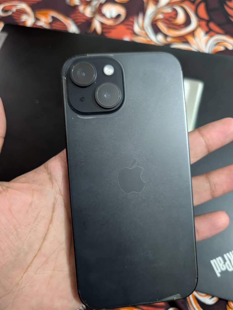 Apple iPhone 15 5