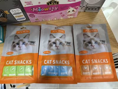 Cat lickable chocolate food whole sale