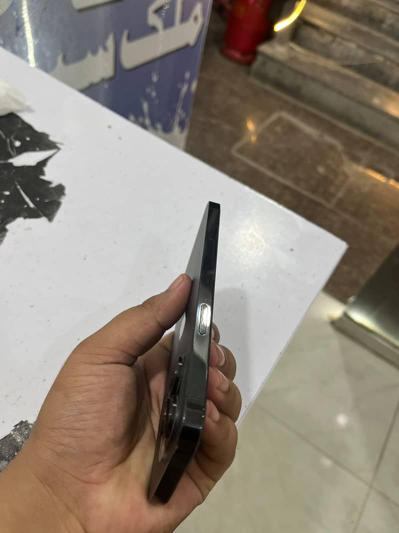 Apple iPhone 14 Pro Max 5