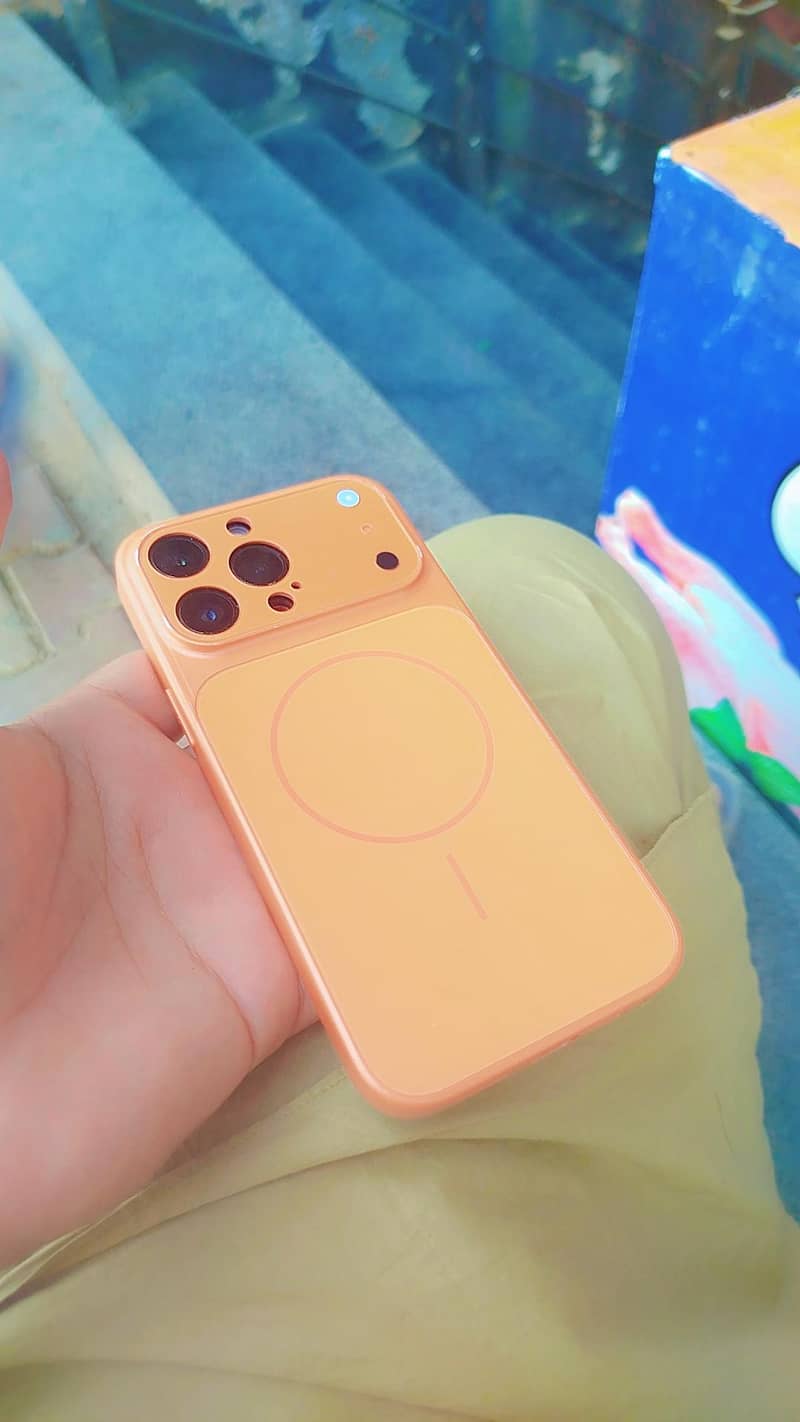Apple iPhone 14 Pro Max 8