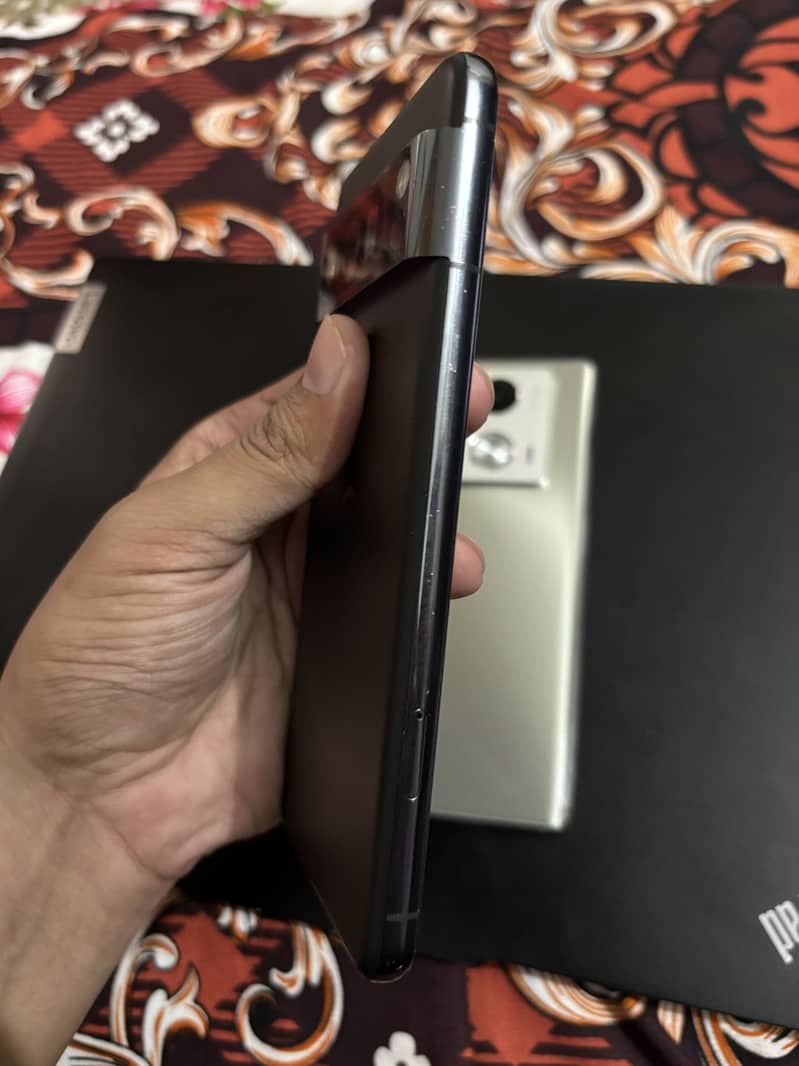 Google Pixel 8 Pro 5