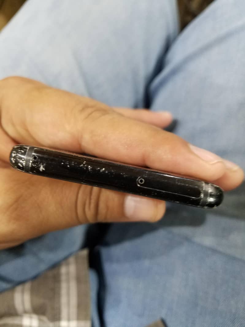 Samsung Mobile S8 3