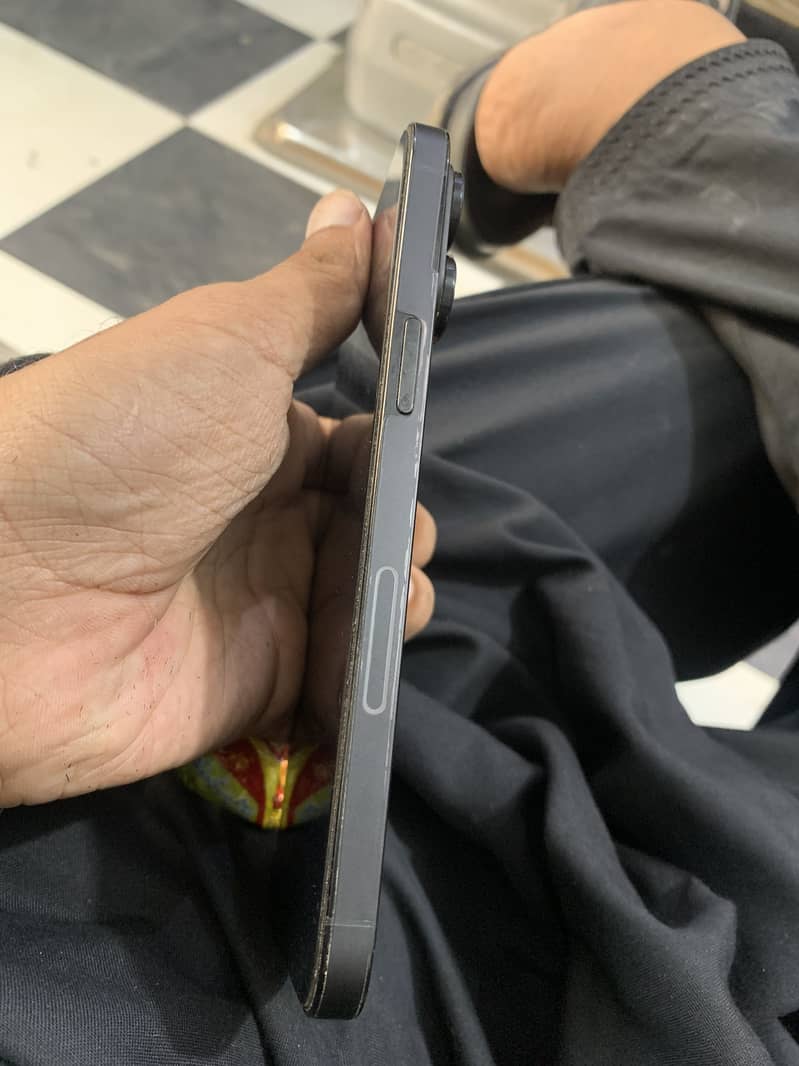 Apple iPhone 14 Pro Max 2