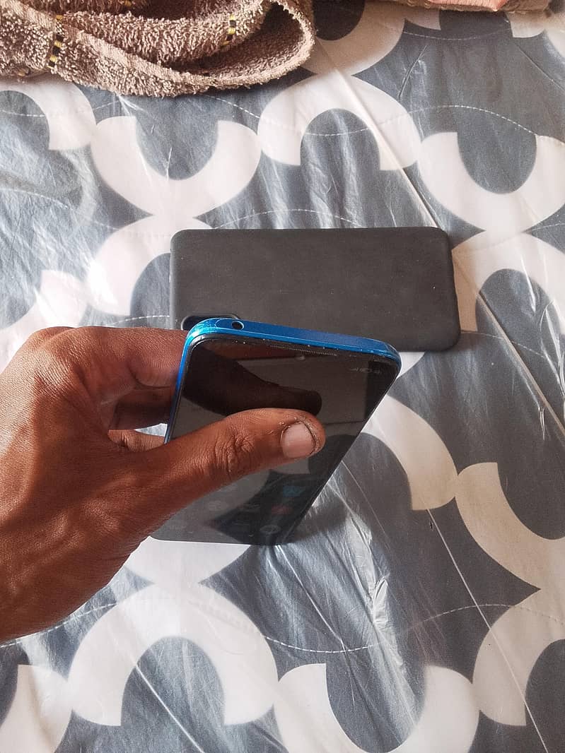Xiaomi Redmi 9A 4