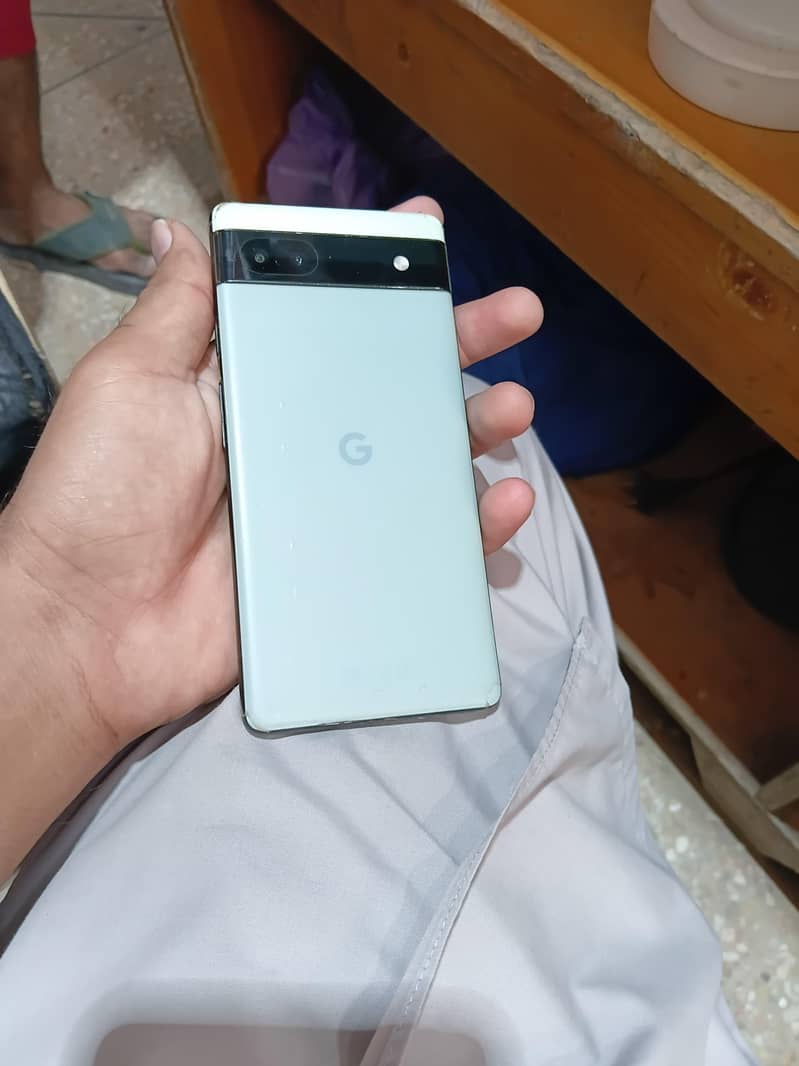 Google Pixel 6a 1