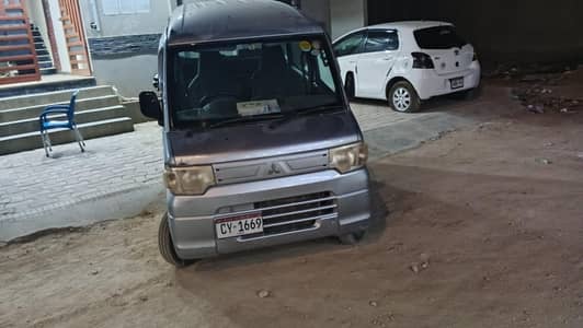Mitsubishi Minicab Bravo 2012