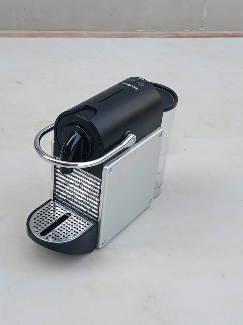 Nespresso Delonghi 2