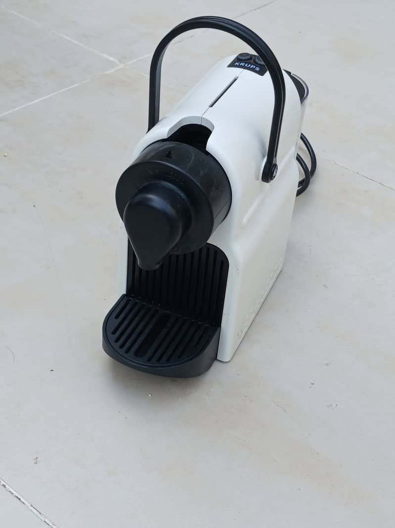 Nespresso Delonghi 9