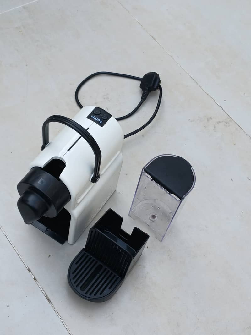 Nespresso Delonghi 11
